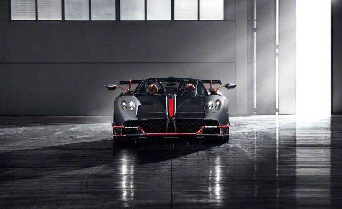 帕加尼huayra bc roadster,超级跑车中的巅峰之作.以极致性能与美