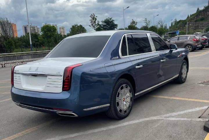 红旗国礼实车曝光 双色复古外观 可升降立标 红旗国礼即全新一代红旗