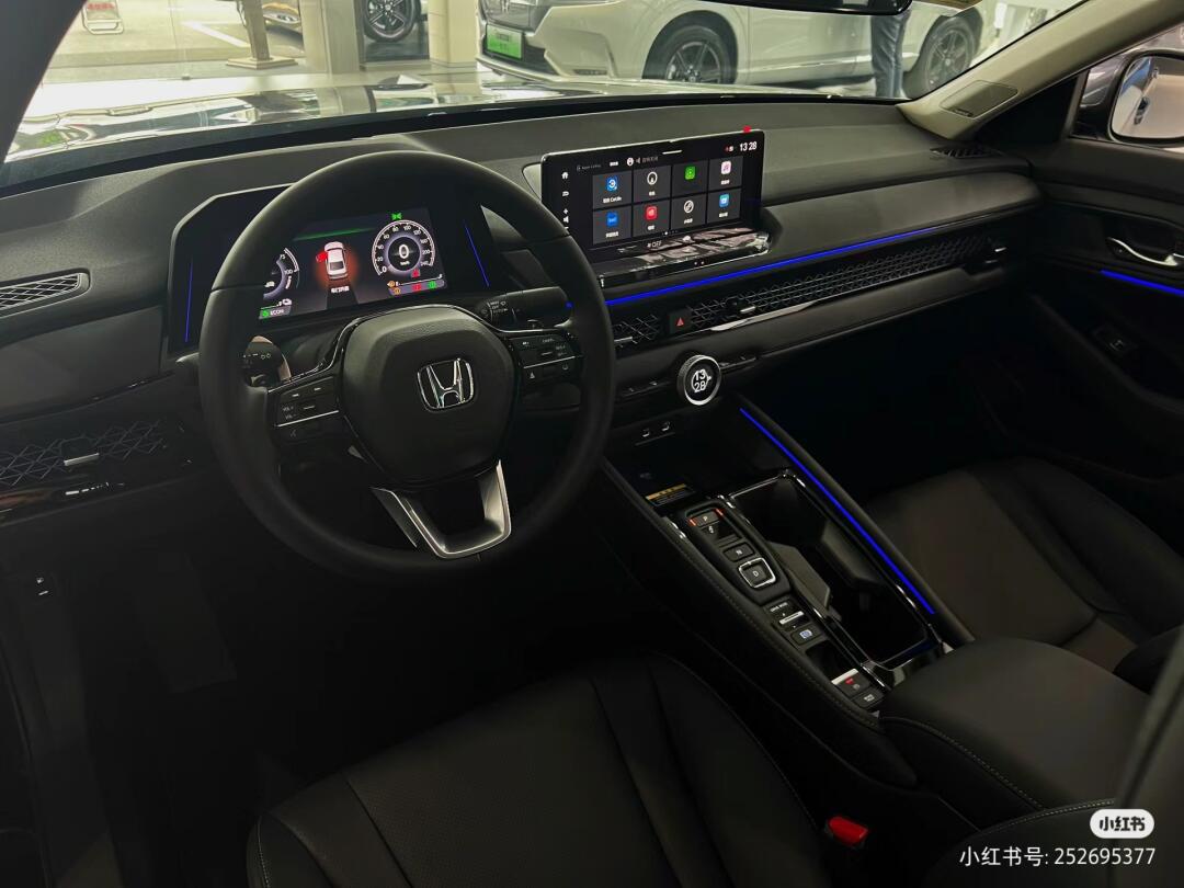 第五届极限挑战赛中 决赛满电一箱油续航挑战 插电混动旗舰双子_雅阁