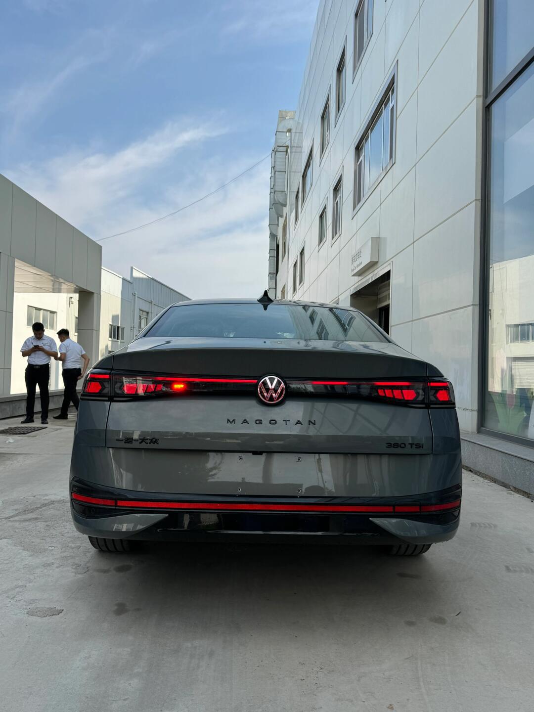 一汽大众迈腾 b9 中高级轿车领航者