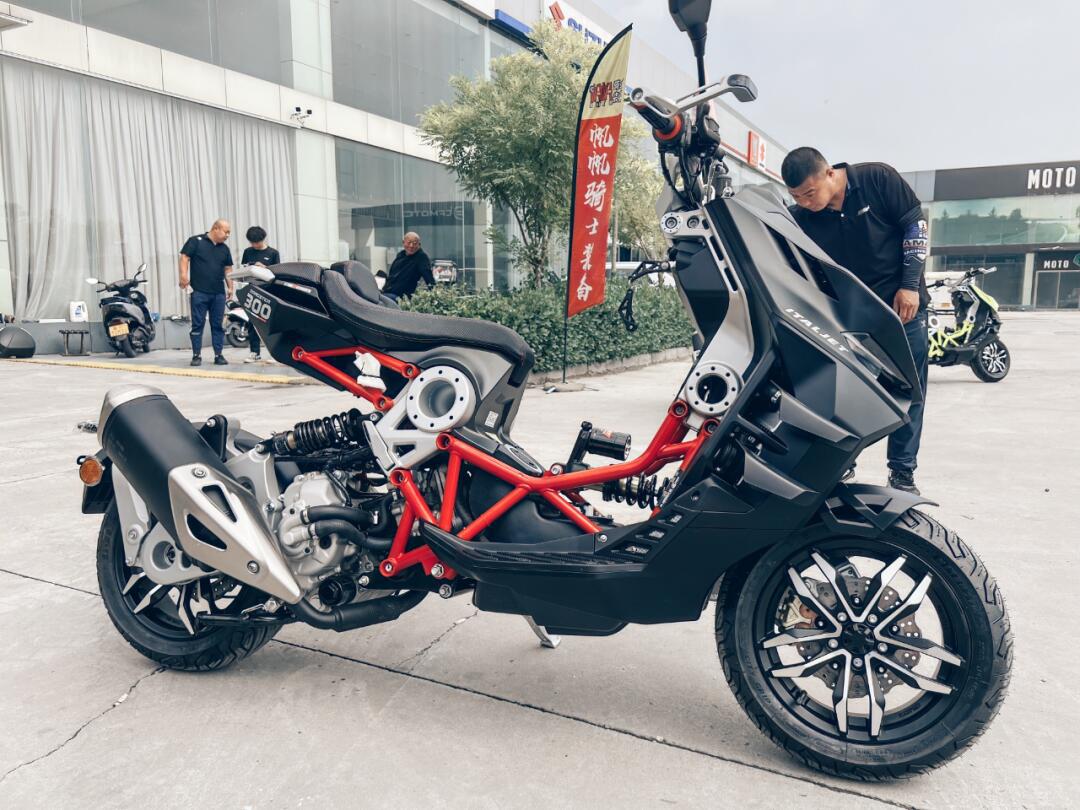 意塔杰特300车主报道贴-外观质感