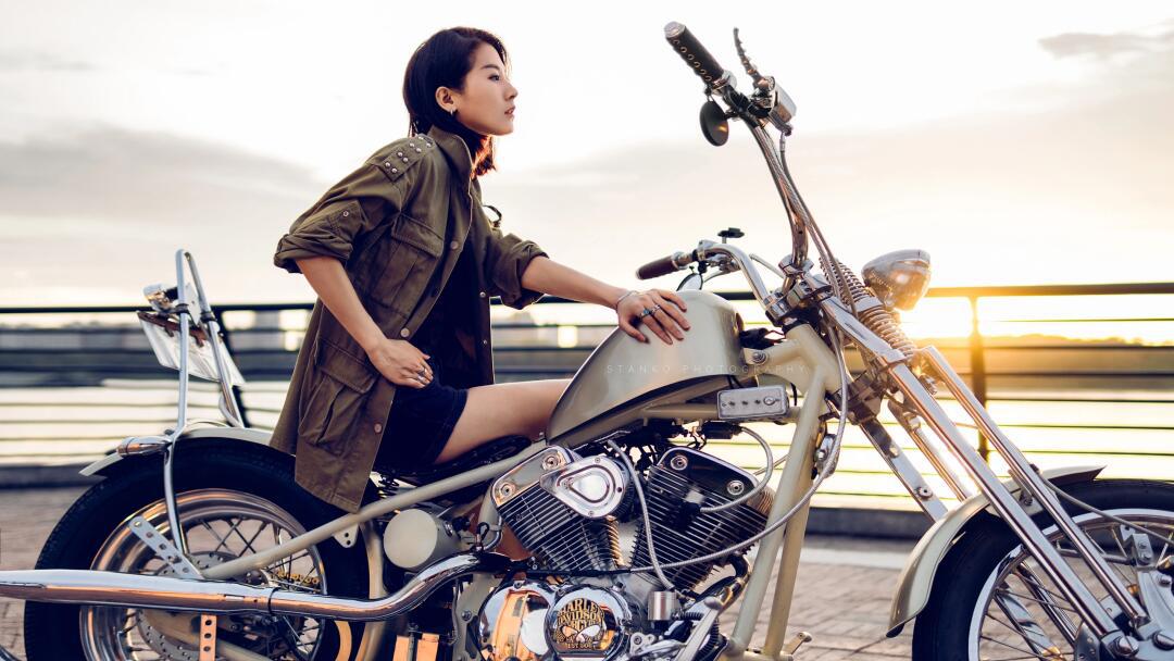 注泫尚白|骑机车的女孩子一定很帅!