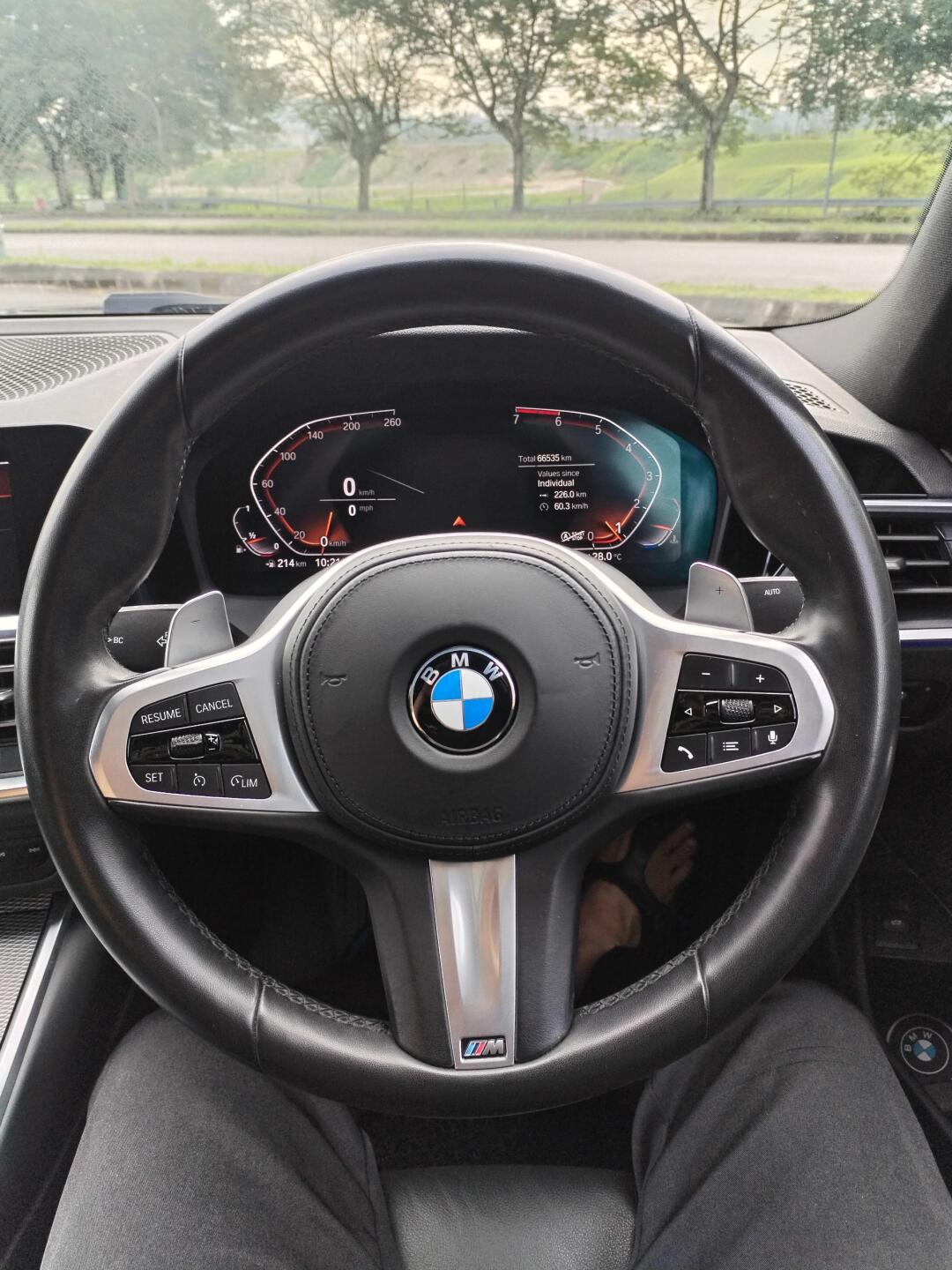老板不在 乱乱卖 bmw330i msport