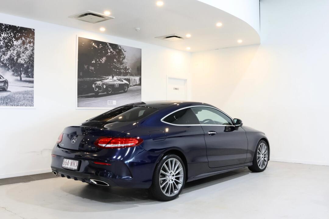 布里斯班二手车|16年奔驰c300 coupe