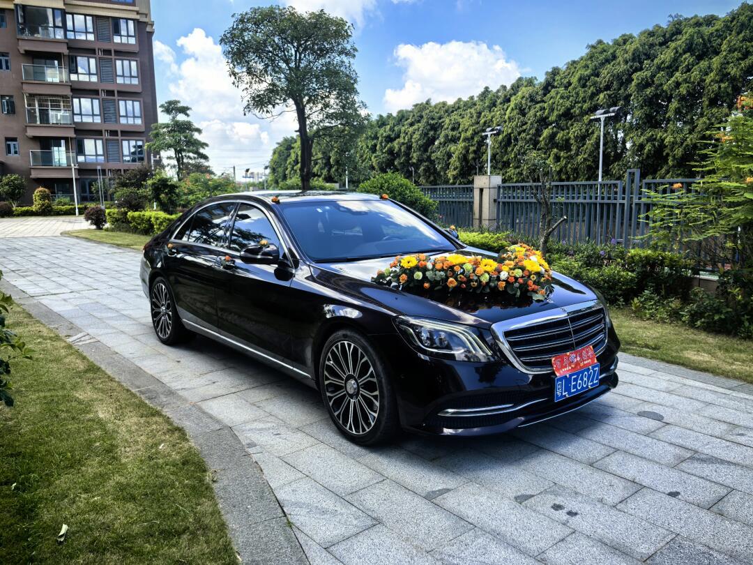 奔驰s级主婚车