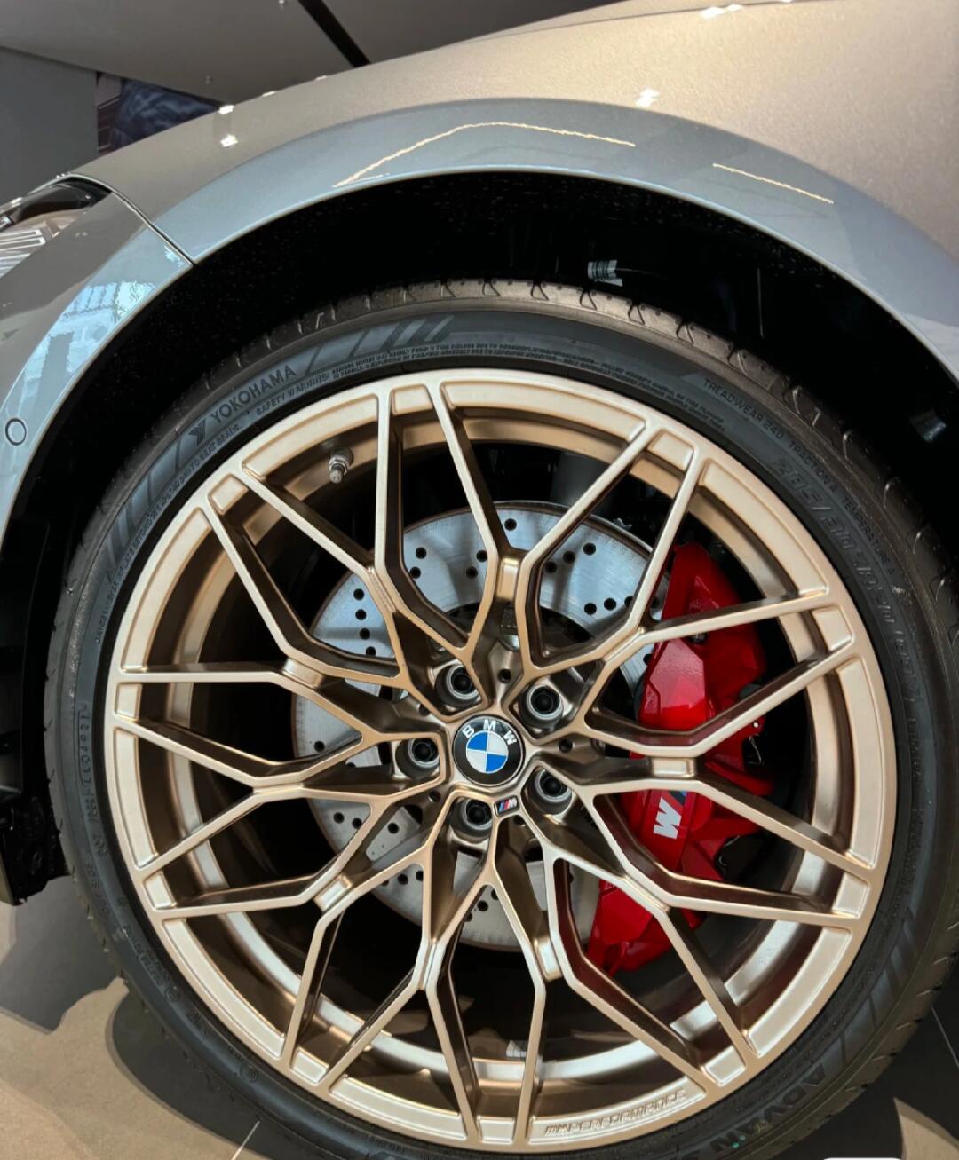 m4雷霆版真的比不过911吗?_宝马m4社区_易车社区