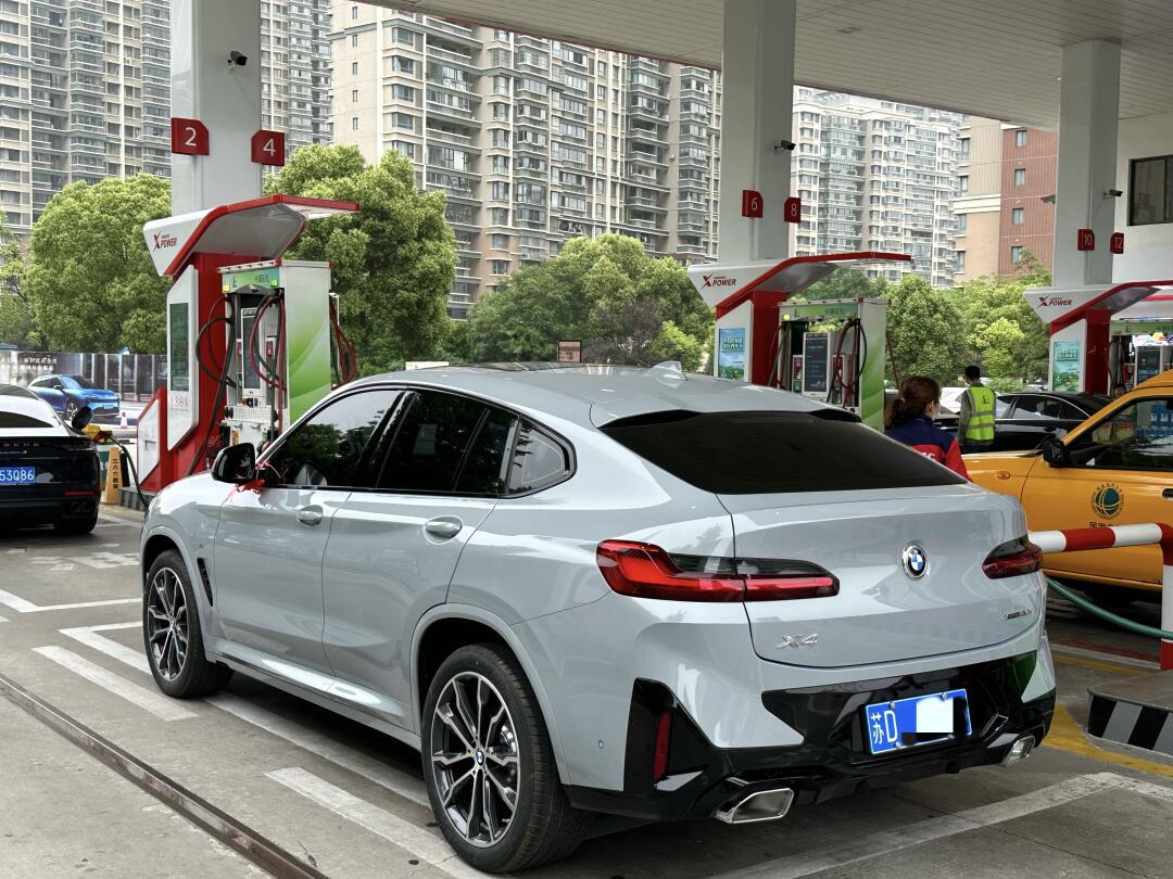 我敢说宝马x4是50w内最适合女生开的suv7515