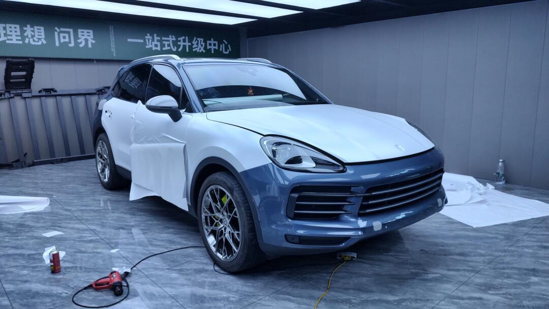 保时捷卡宴改色电光白 保时捷帕拉梅拉改色罗曼尼红 坦克装贴彩绘膜