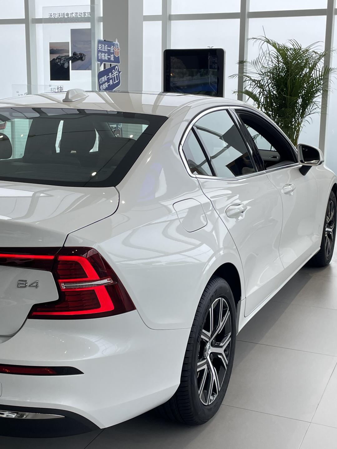 蹲个沃尔沃s60的准车主 【沃尔沃s60]-安全与奢华的完美融合安全至上