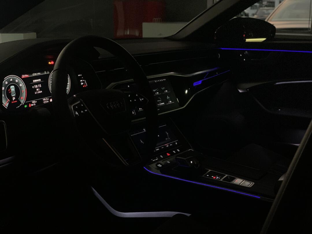 谁说奥迪内饰不行?