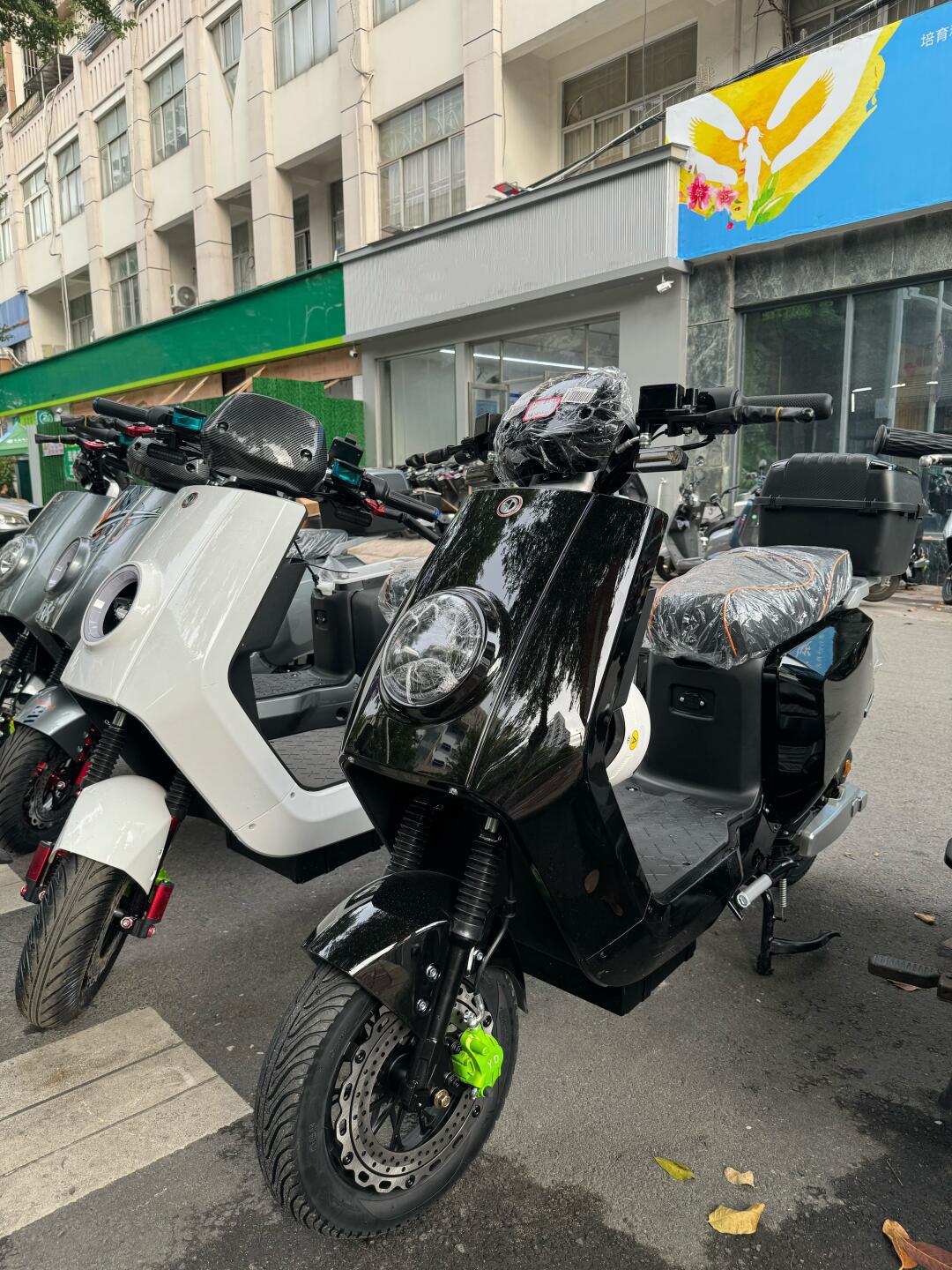 我不允许有人还不知道这款1599的大牛电动车