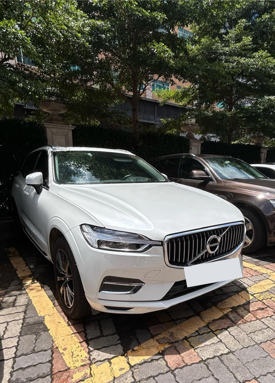 沃尔沃xc60颜色2020图片