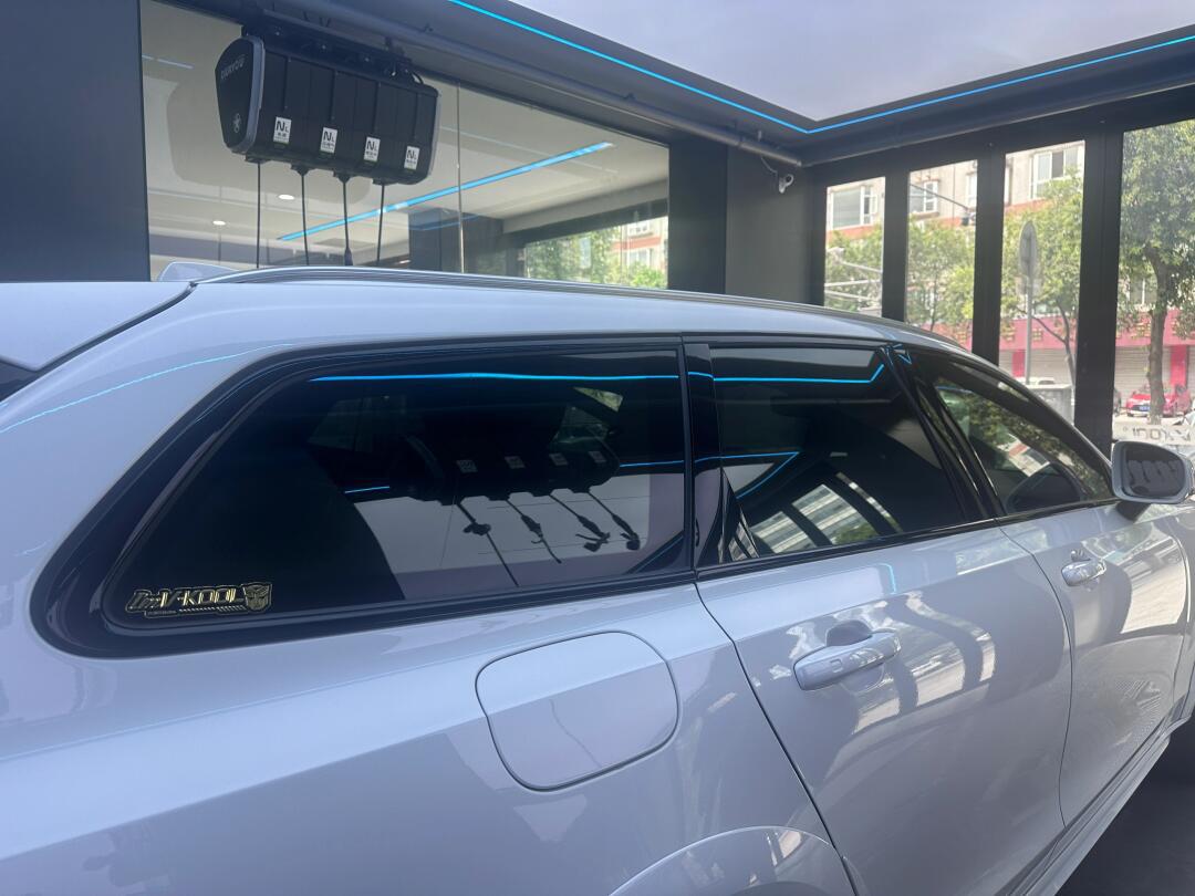 沃尔沃v90cc装贴威固窗膜