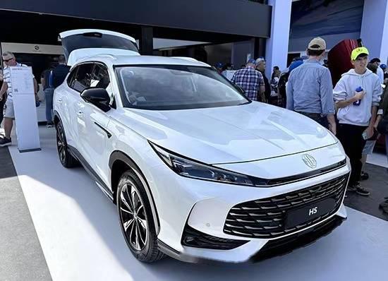 日前,新一代名爵hs已经正式发布,并在古德伍德速度节上亮相.