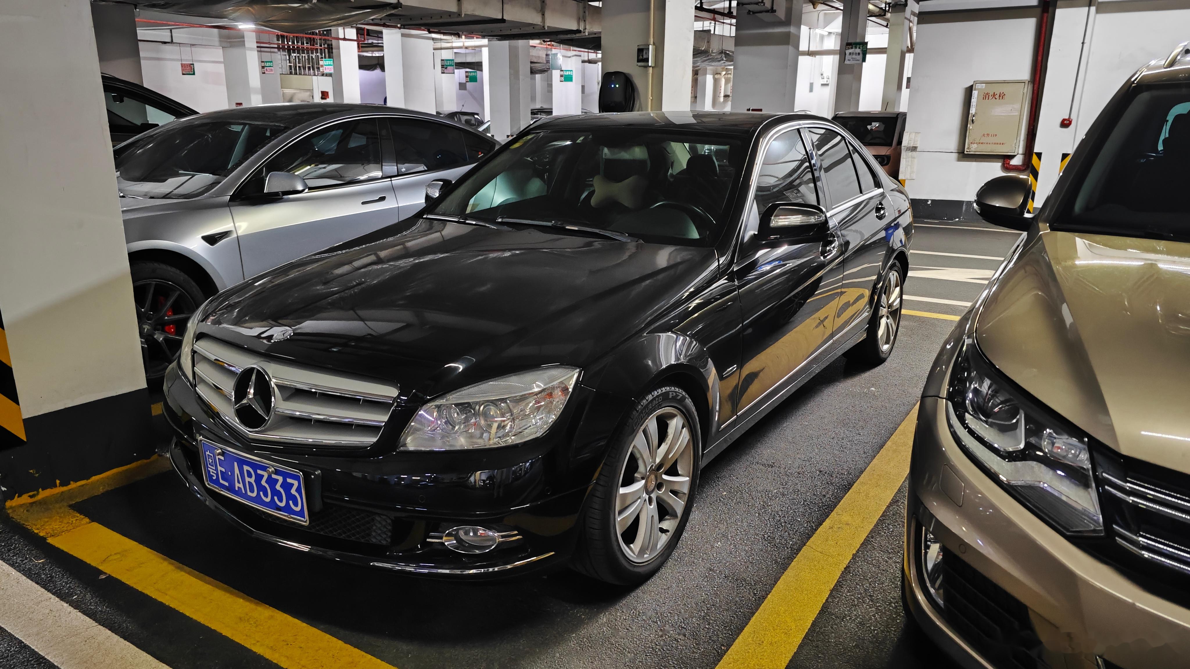 图1 2丰田皇冠 图3 奔驰cls500 图4 奔驰c230k 图5 6 大众g