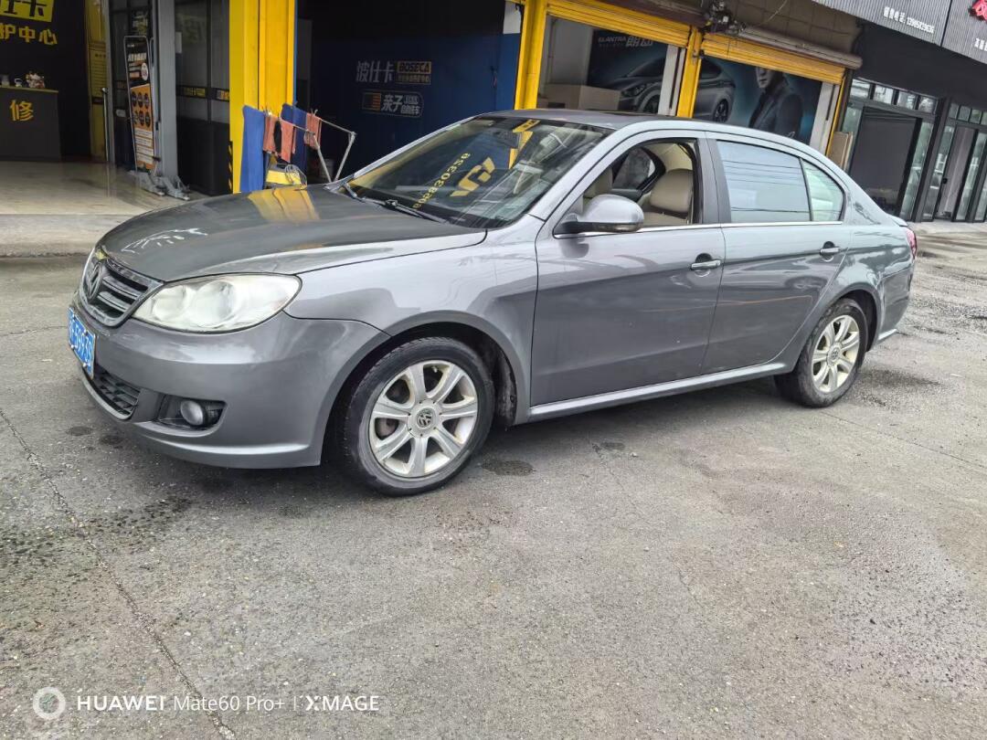 2011年7月大众朗逸1.6自动挡天窗,保险年检到月底,价格8888