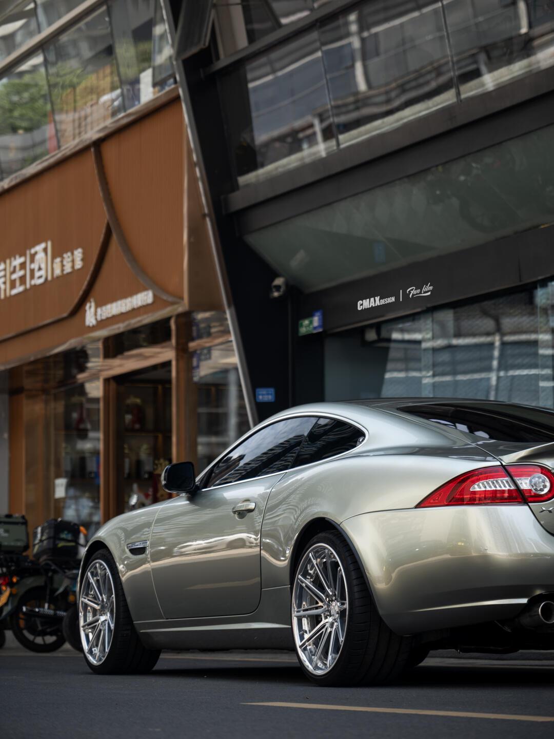 小众经典捷豹xkr整备完毕