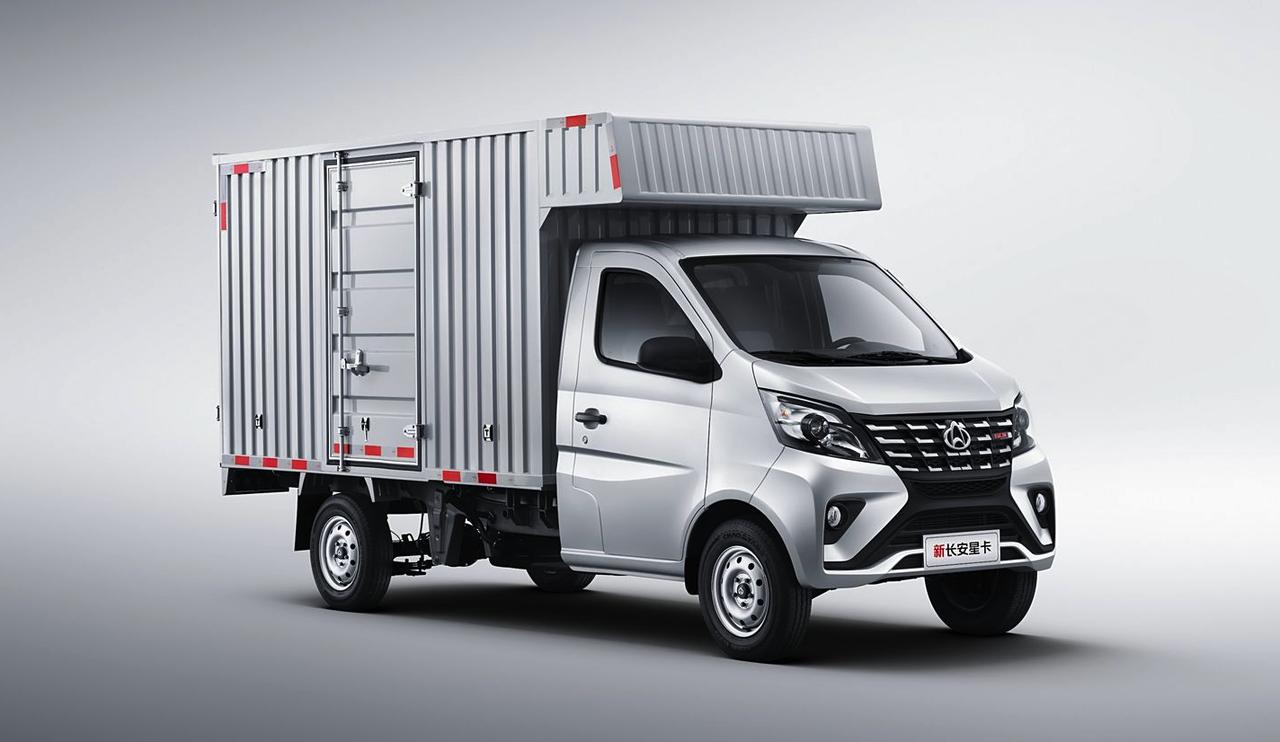 新款长安星卡正式上市,共推出38款车型,售价区间为3.99-5.66万元.