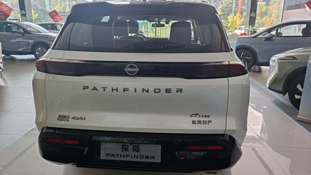 东风日产pathfinder探陆