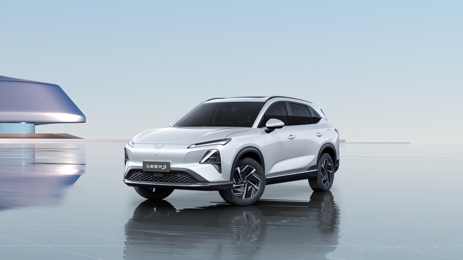 五菱星光s 入门即高配,用s级超高安全守护人民出行安全