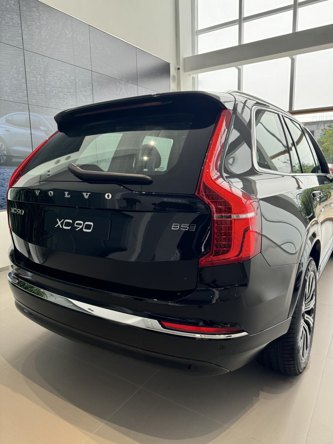 沃尔沃xc90大改款2020图片