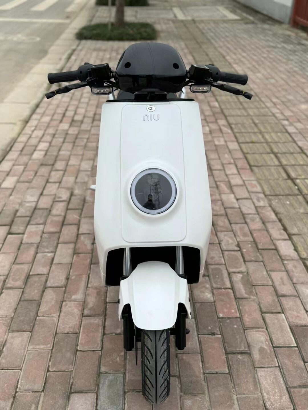 24款小牛电动车n系列,铅酸版 整车不带电池3999(广西直达市包邮) 整车