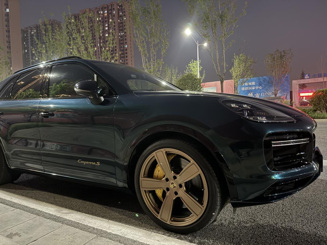 我的卡宴高低改个英伦绿 古铜色轮毂绝绝啊_保时捷cayenne社区_易车