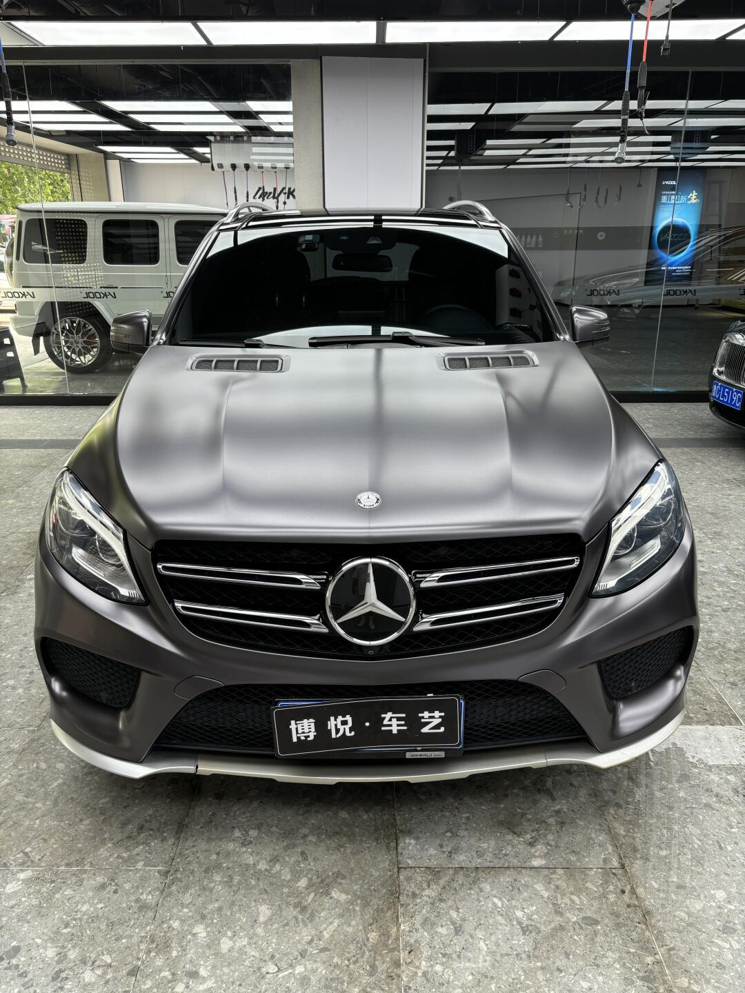 奔驰gle改色电光深灰