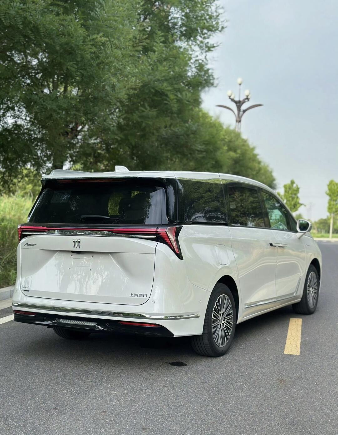 mpv鼻祖-别克gl8新能源mpv_别克gl8 插电混动社区_易车社区