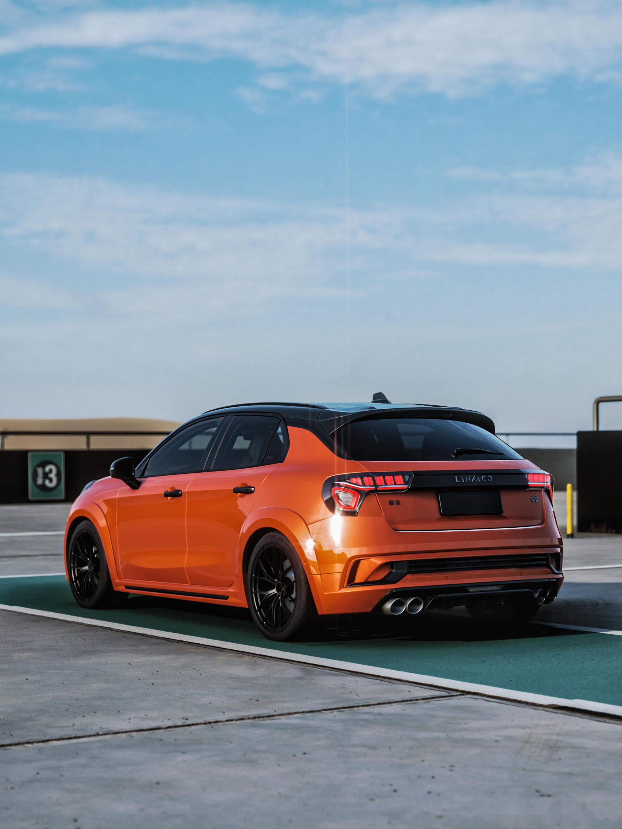 领克02 hatchback,保留了领克标志性的家族式前脸,增加了獠牙样式前