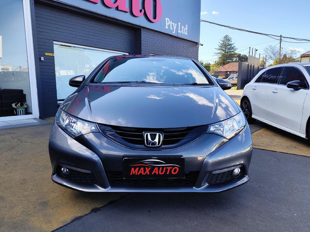 万元日系代步车-honda civic vti-l