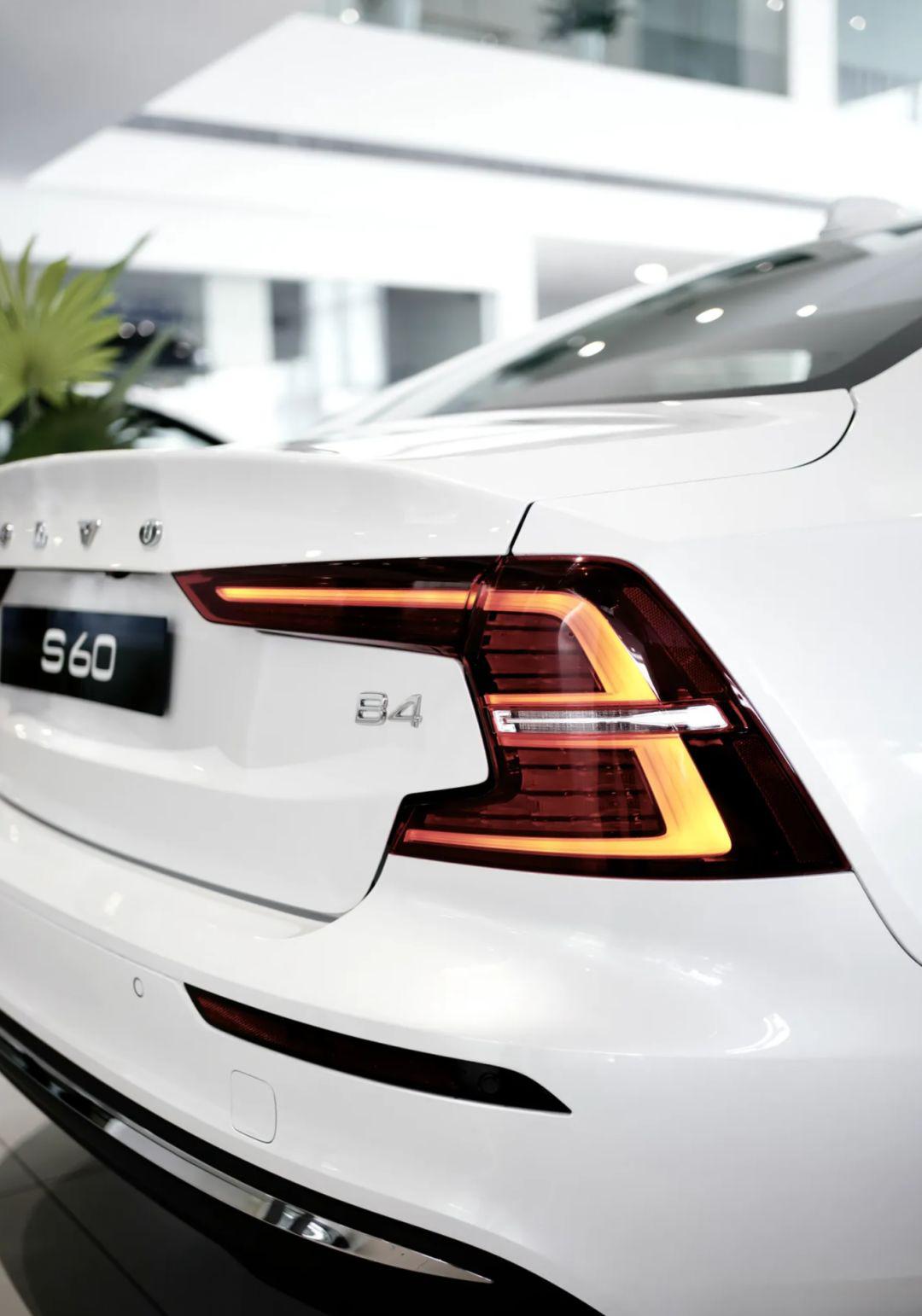 见尾灯,识车_沃尔沃s90/s90新能源社区_易车社区