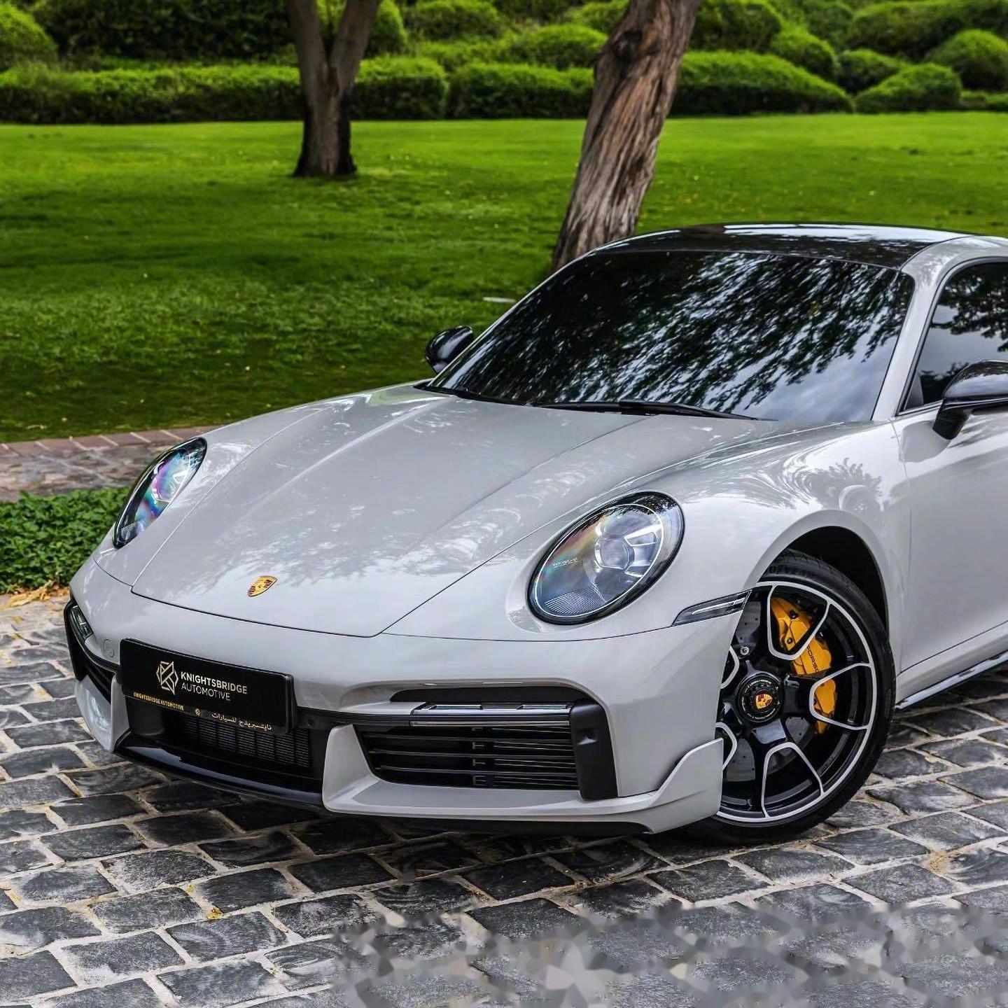 梦幻座驾,保时捷911 turbos,一款速度与激情并存的神车!