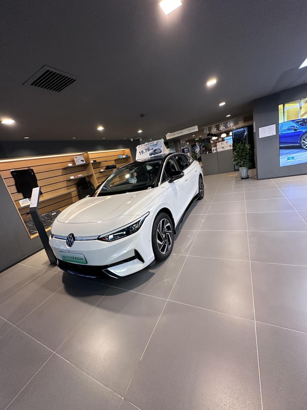 id7外观不仅好看,更是内里有料!_宝马i5社区_易车社区