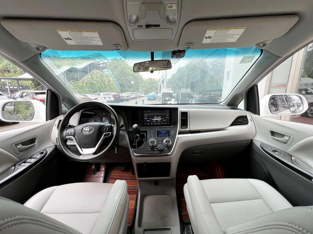 新到17年一手丰田塞纳3.5,两驱le,15万公里,整车原版.家用7座大空间mp