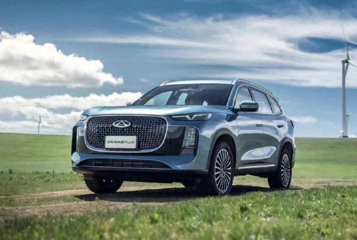 新款奇瑞瑞虎8 plus实车曝光,换装全新前脸,将年内上市 作为中期改款