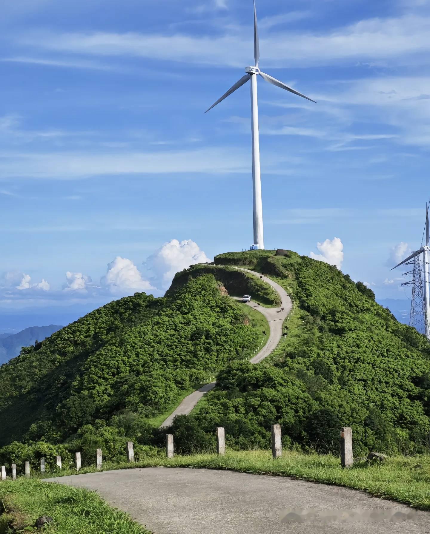 新兴风车山图片图片