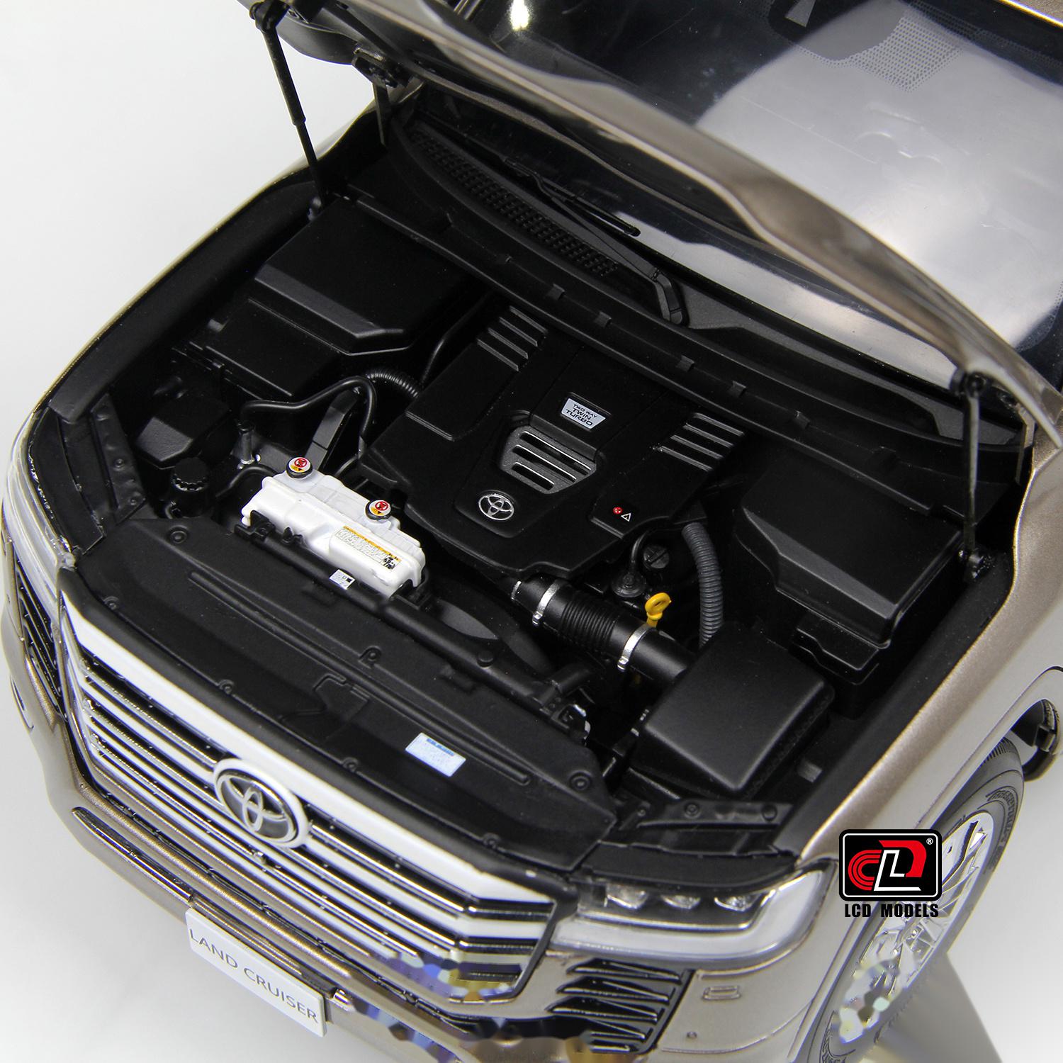 车型:丰田陆地巡洋舰 lc300 厂商:lcd 比例:1:18 合金模型