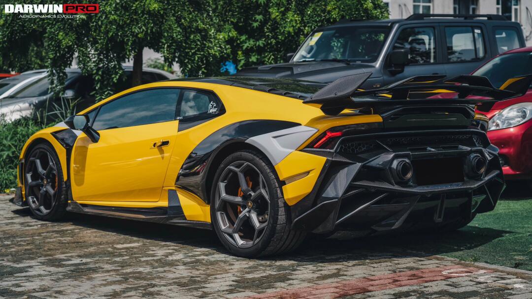 首都京城再添一台兰博基尼evo"lilith"宽体