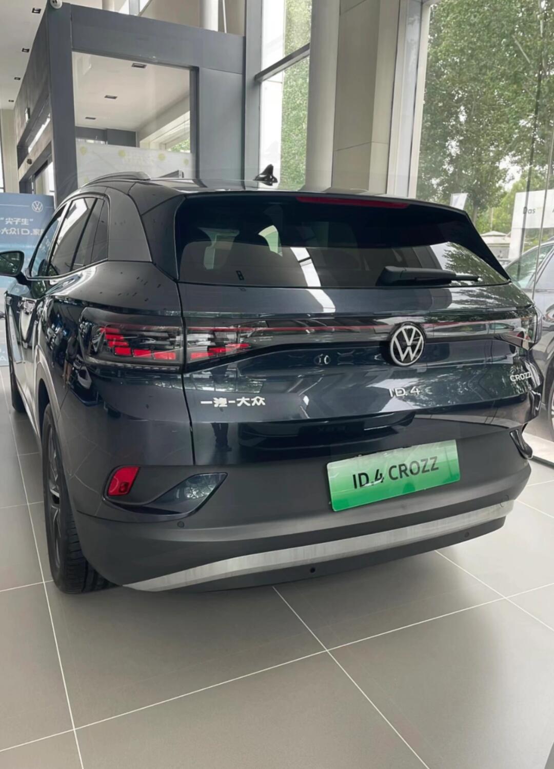 今天 我们来说一款家用神车-一汽大众id.