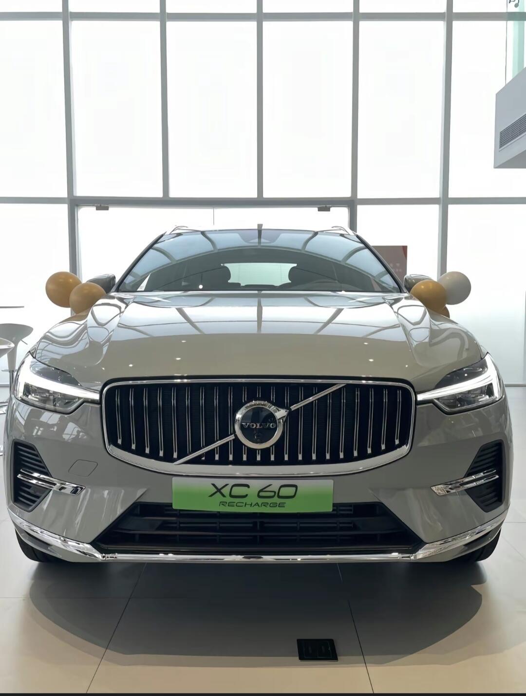 xc60沃尔沃 价钱图片