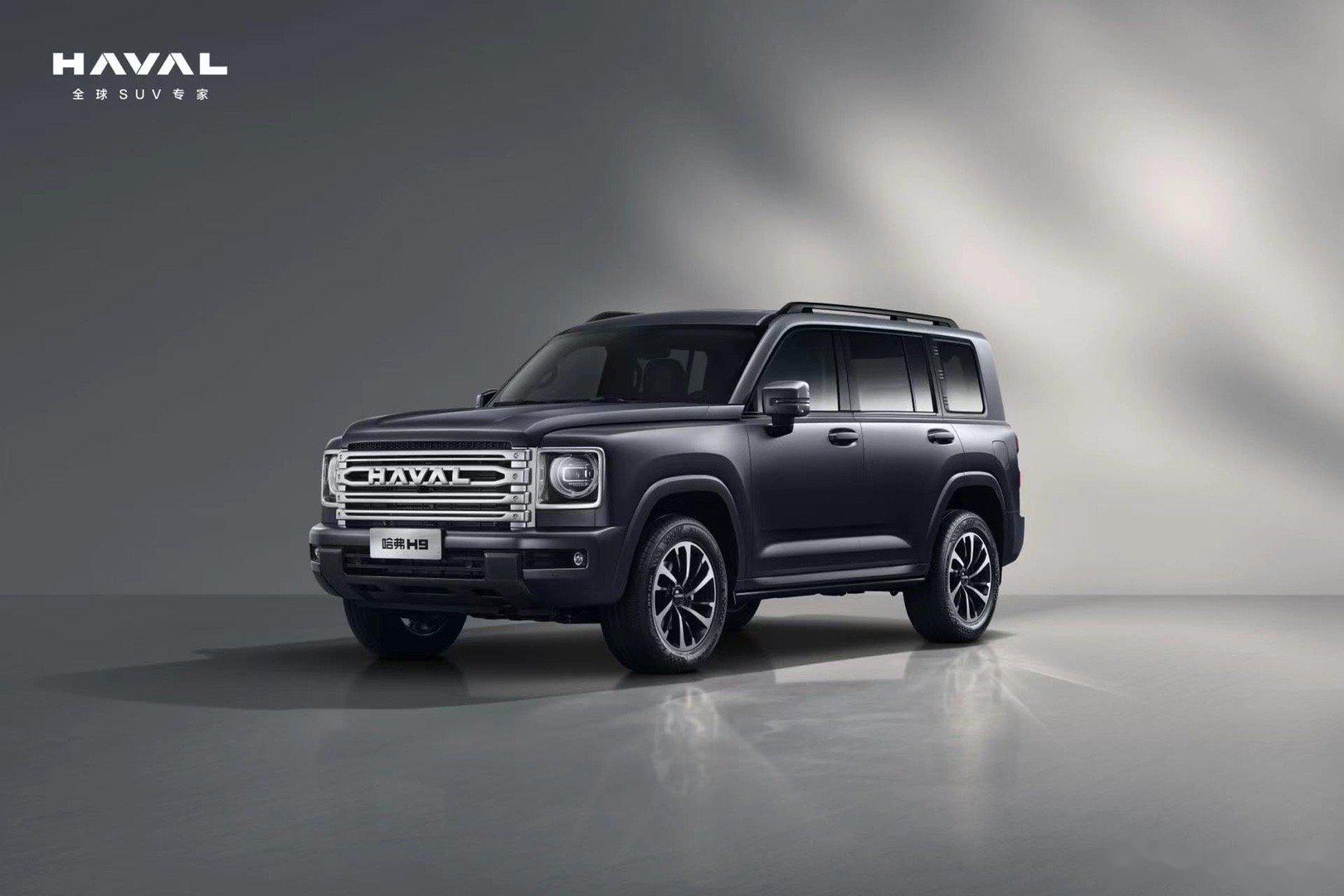 客观来说,配置这一块,确实领先同级竞品,比如全新丰田普拉多.