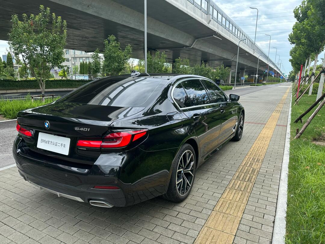 2022年530li 行政型 m运动套装