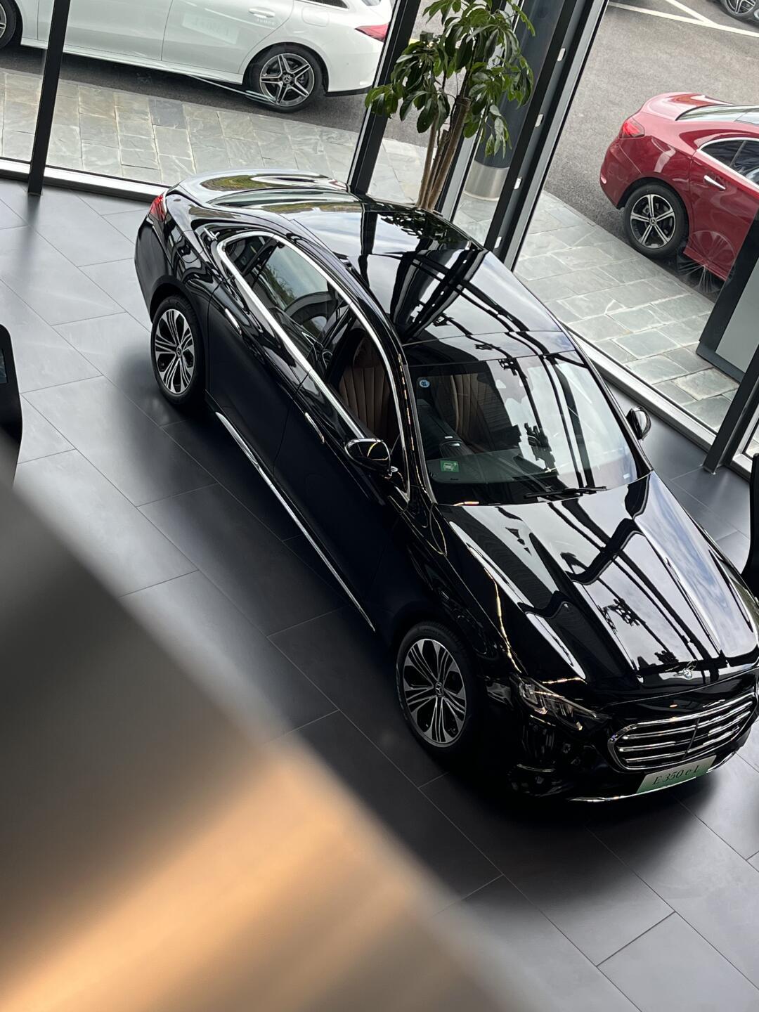 既是油车也是电车!24款奔驰e350提车了!