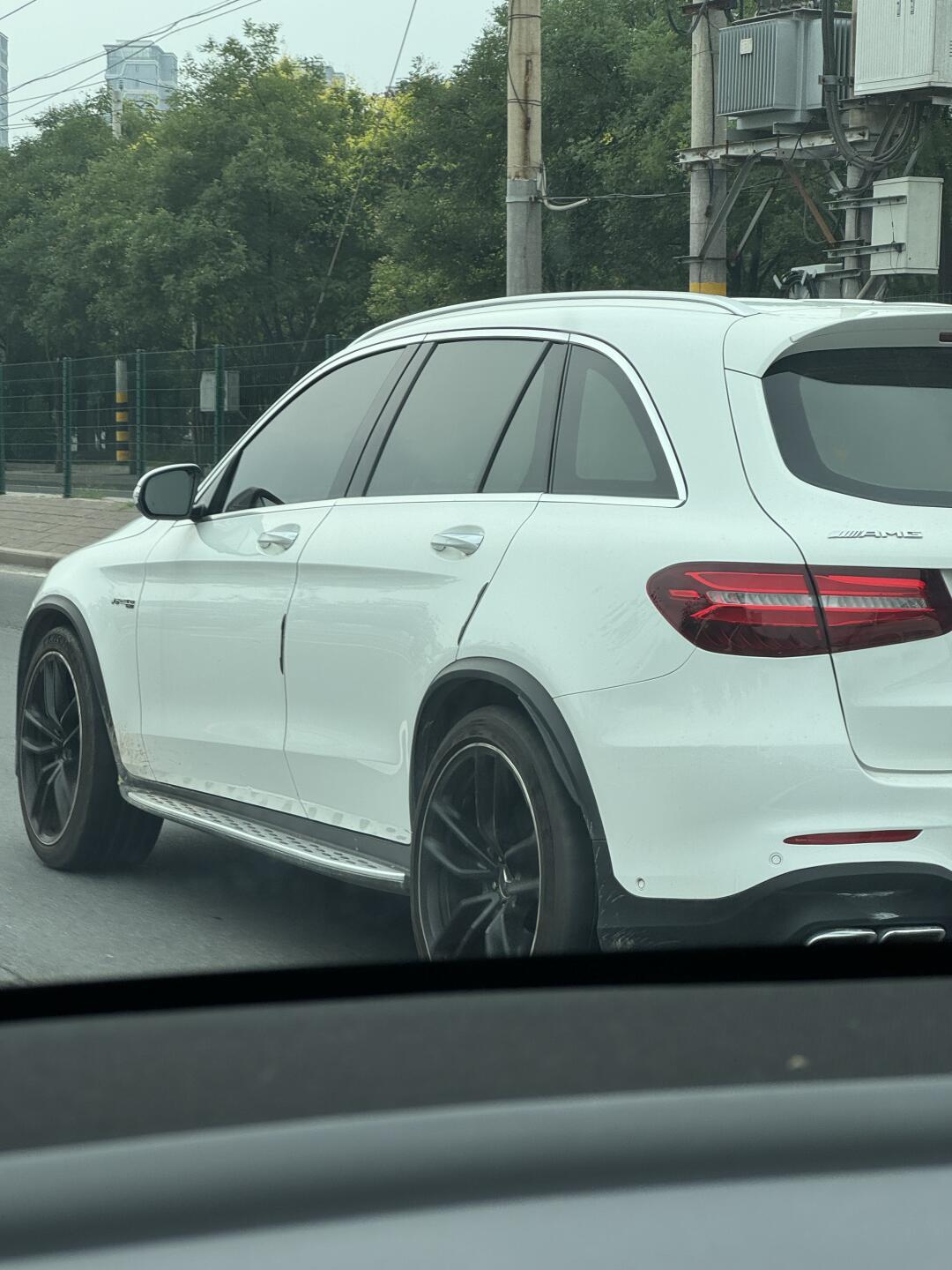 扮猪吃老虎glc63 amg