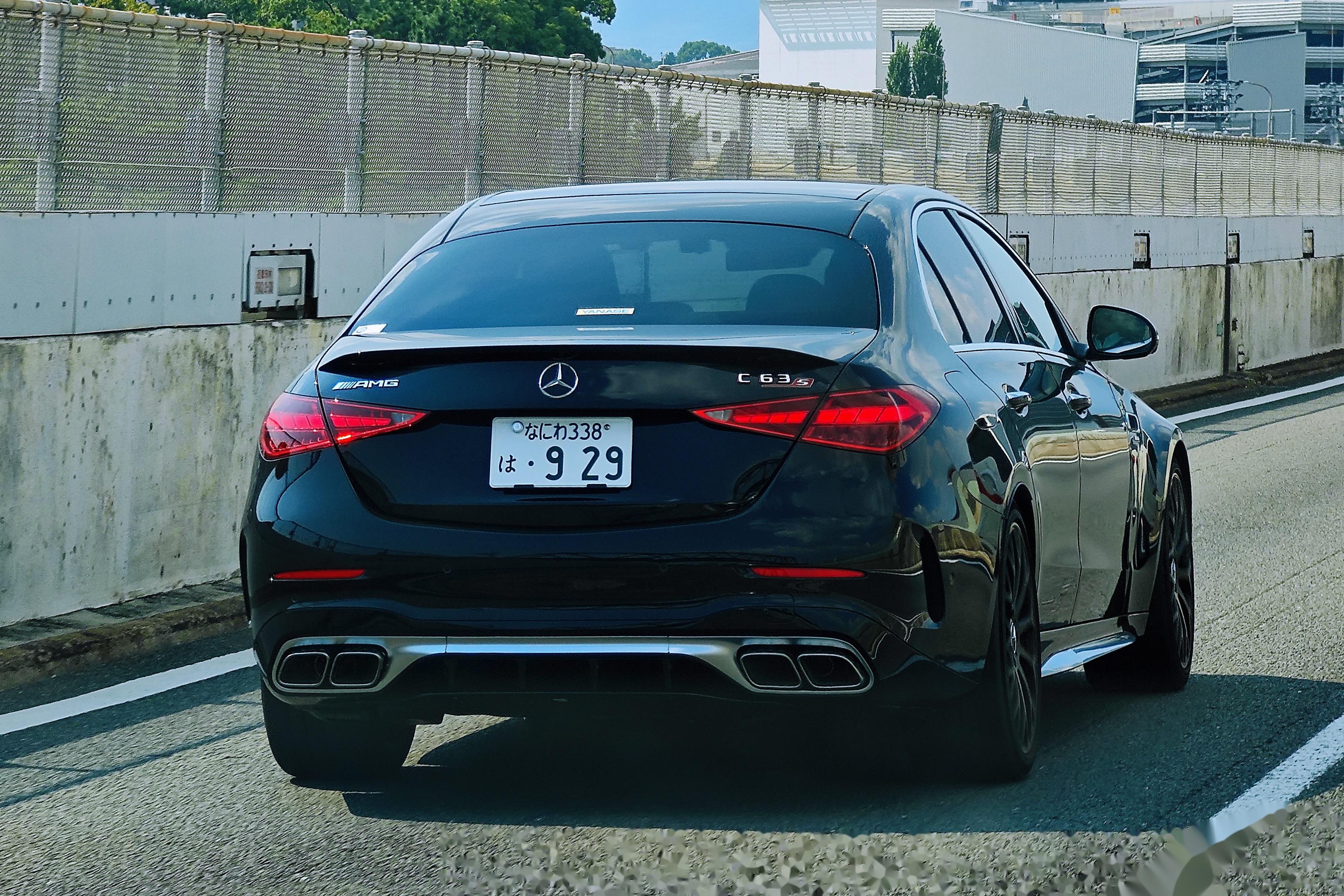 奔驰amg c63报价图片