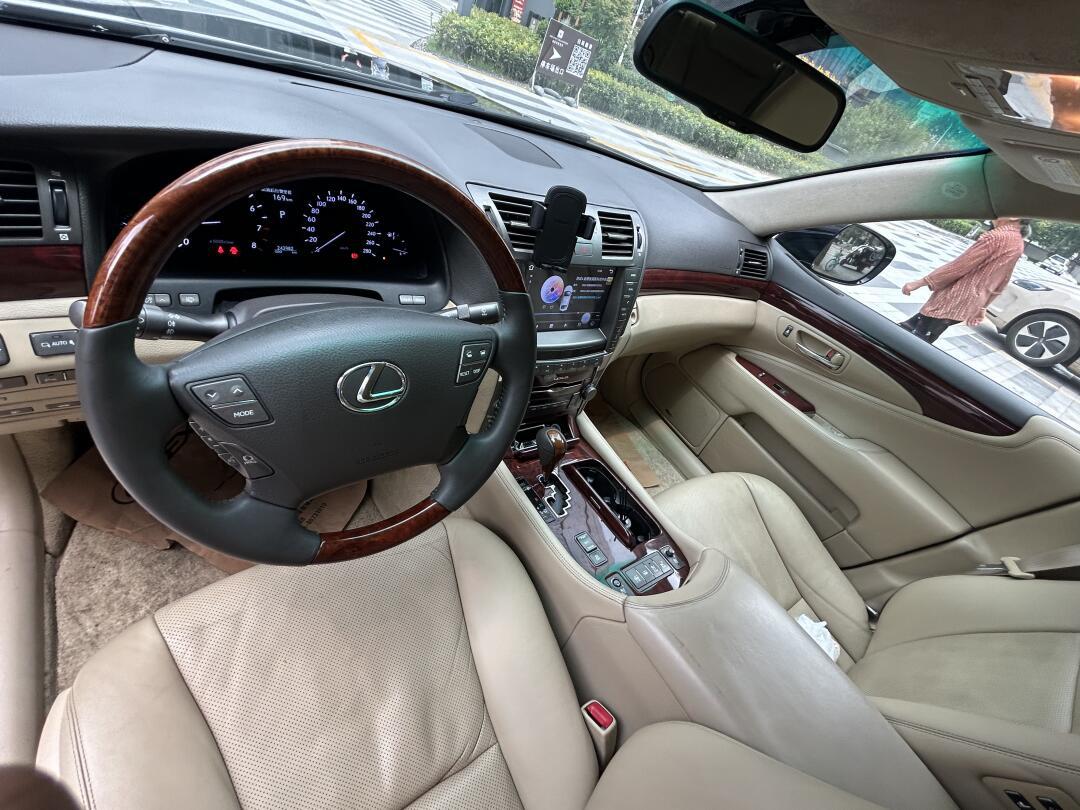 >易车>社区>雷克萨斯ls社区>卖车价格便宜雷克萨斯ls460l>1080_810