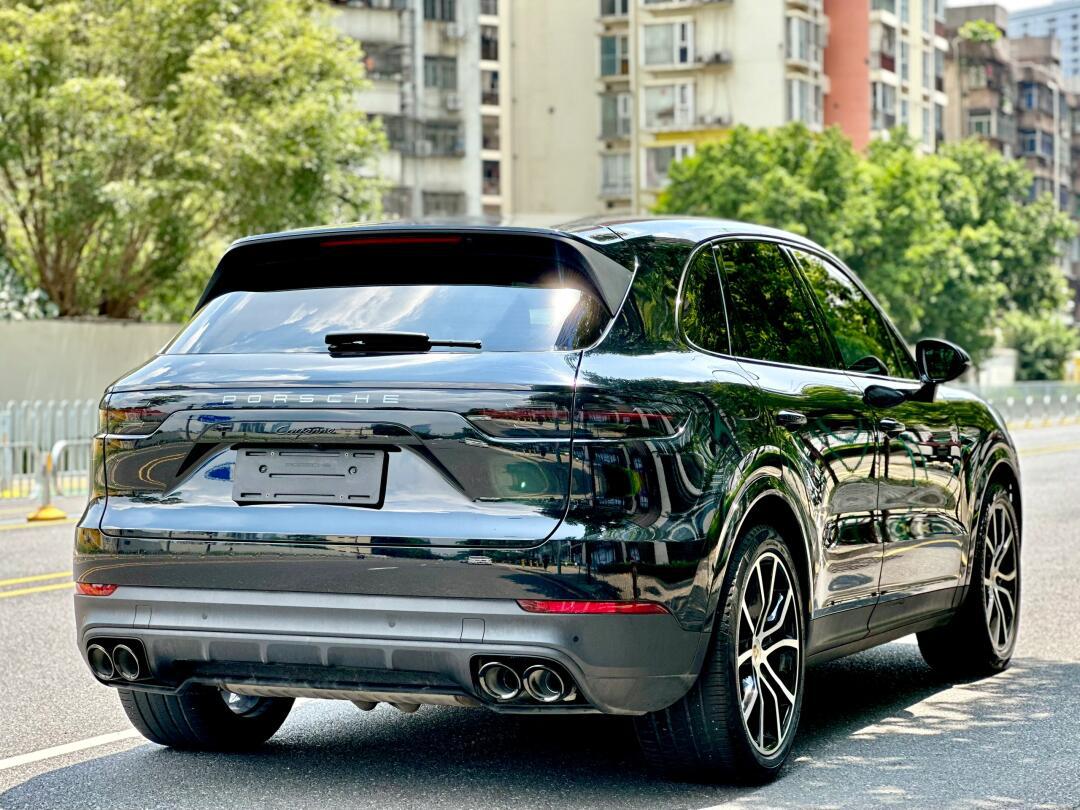 21年卡宴 2.5万公里