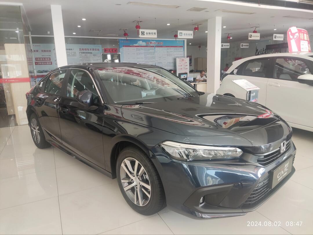 东风本田思域是一款注重操控性能的紧凑型轿车,它在操控方面具有以下