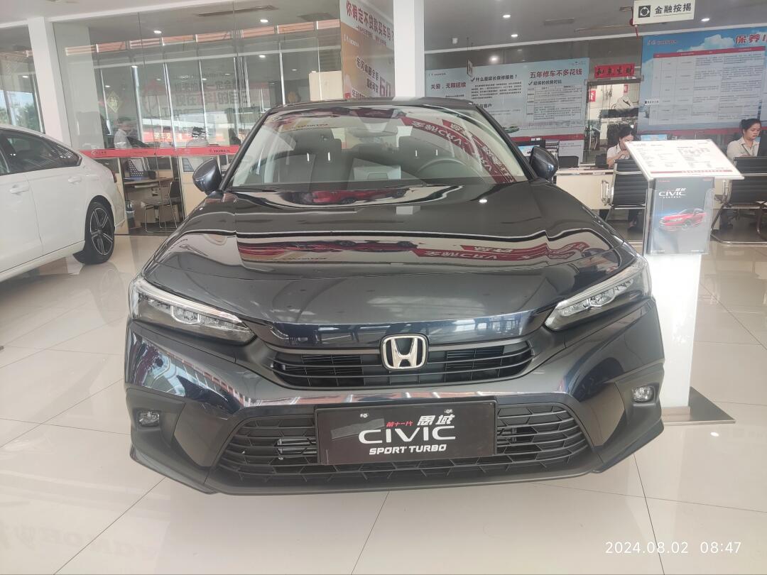 东风本田思域是一款注重操控性能的紧凑型轿车,它在操控方面具有以下